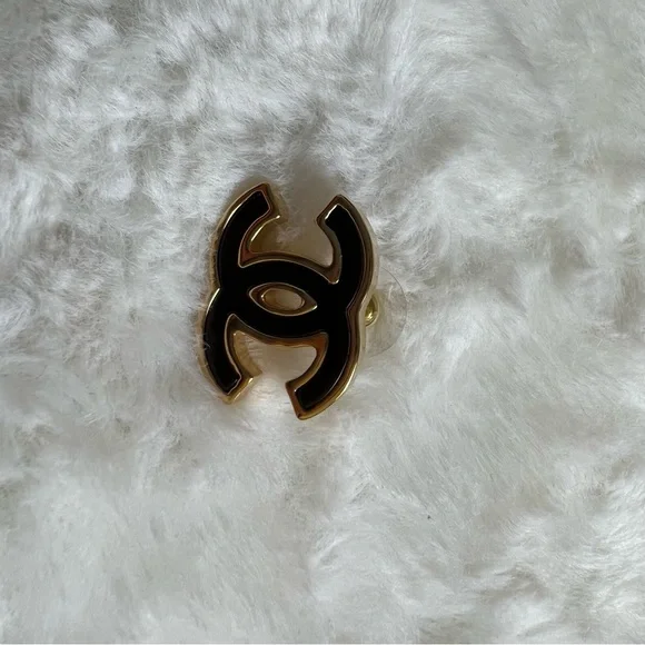 Chanel earrings - Picture 4 of 5